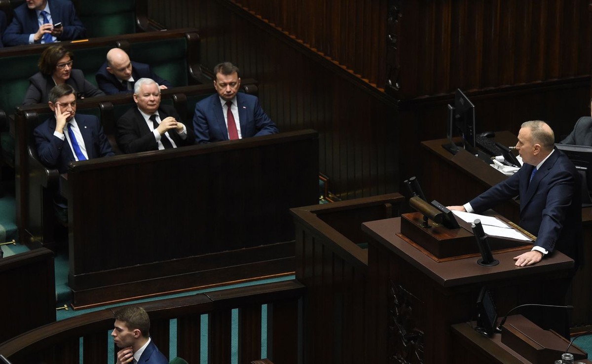 Jarosław Kaczyński i Grzegorz Schetyna w Sejmie