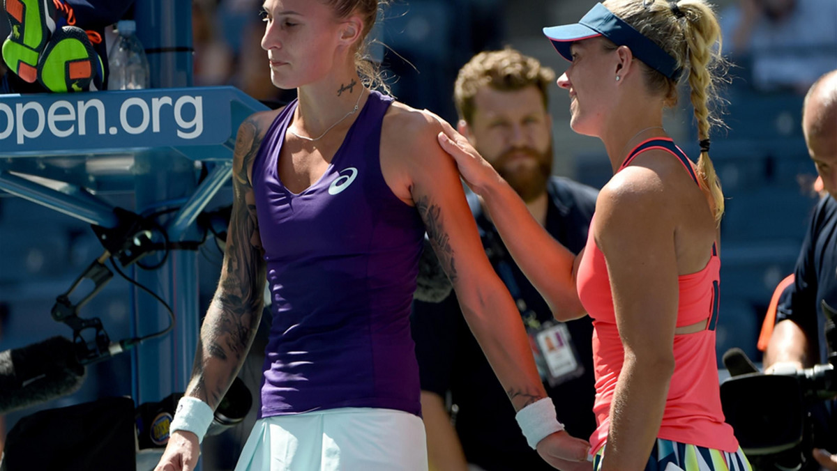 Druga zawodniczka światowego rankingu pokonała Słowenkę Polonę Hercog i zagra w kolejnej rundzie US Open. Angelique Kerber wygrała ze Słowenką 6:0, 1:0. Przeciwniczka zeszła z kortu z powodu niedyspozycji. Trenująca na co dzień w Puszczykowie triumfatorka udanie rozpoczęła zatem walkę o drugi wielkoszlemowy tytuł w roku.