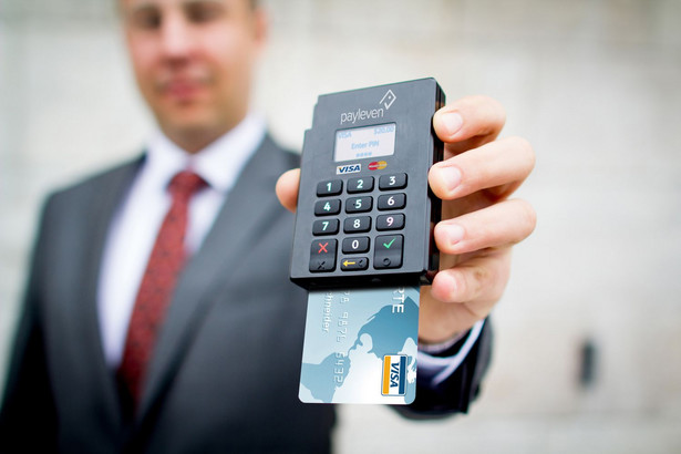 Mobilny czytnik kart płatniczych Payleven
