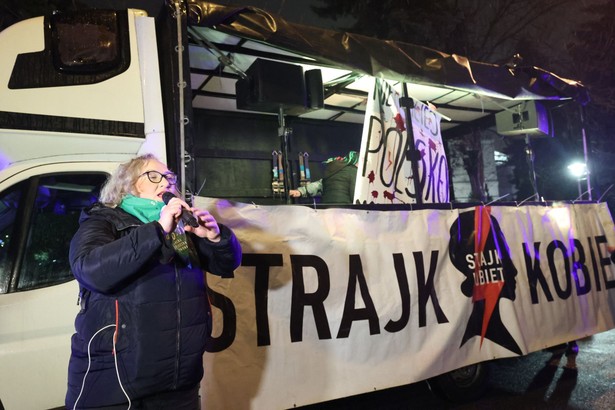 Marta Lempart podczas protestu Ogólnopolskiego Strajku Kobiet