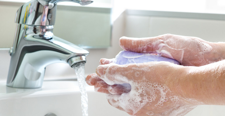 Czy mycie rąk mydłem jest niebezpieczne dla zdrowia?