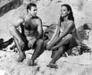 Sean Connery i Claudine Auger na planie "Operacji Piorun" w 1965 r.