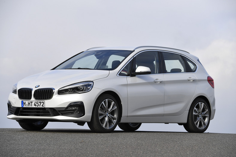 BMW 218d Acrive Tourer kontra Mercedes B 200 d