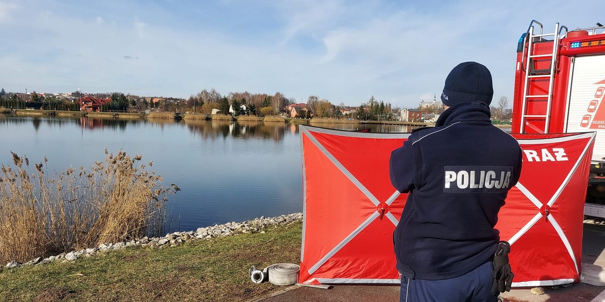 Wybrali się na spacer. Znaleźli ciało. Tragedia w Opocznie.