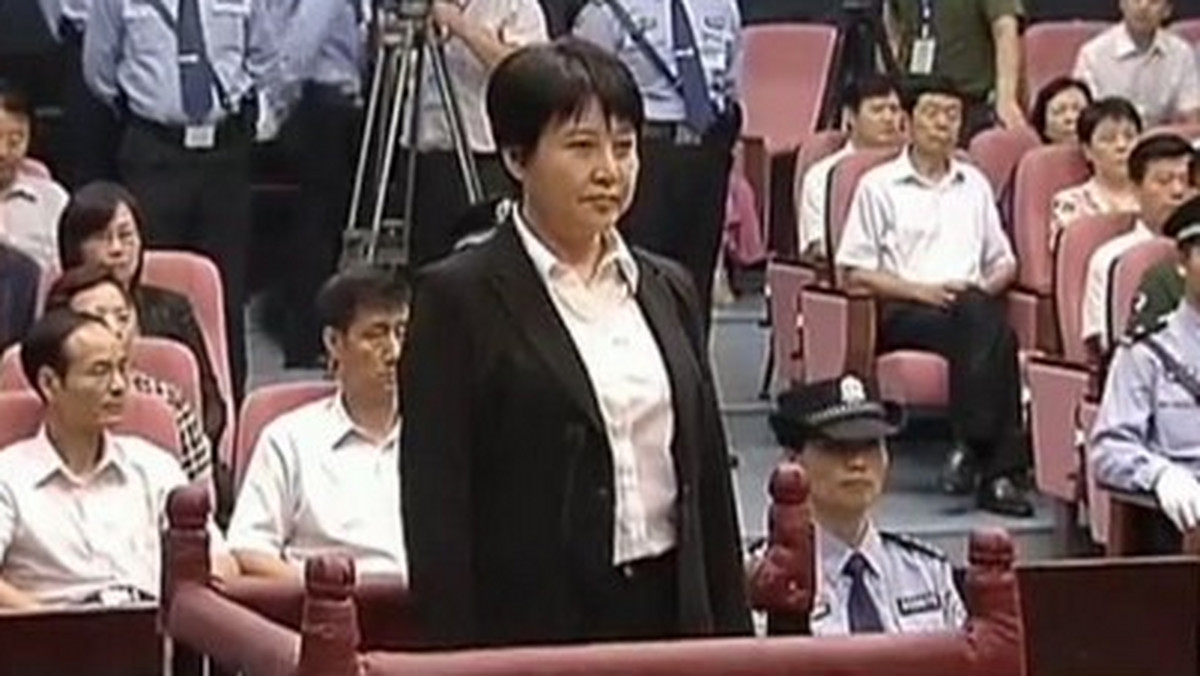 Według chińskich mediów państwowych żona byłego wpływowego działacza Komunistycznej Partii Chin Bo Xilaia przyznała się na procesie do zabicia Brytyjczyka Neila Heywooda, zwracając jednocześnie uwagę na załamanie nerwowe, które przeżywała z powodu lęku o syna.