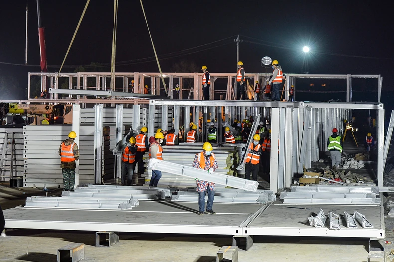 Izgradnja modularne bolnice u Vuhanu