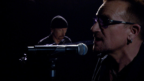 U2 z ważnym przesłaniem – zobacz klip do "Every Breaking Wave"