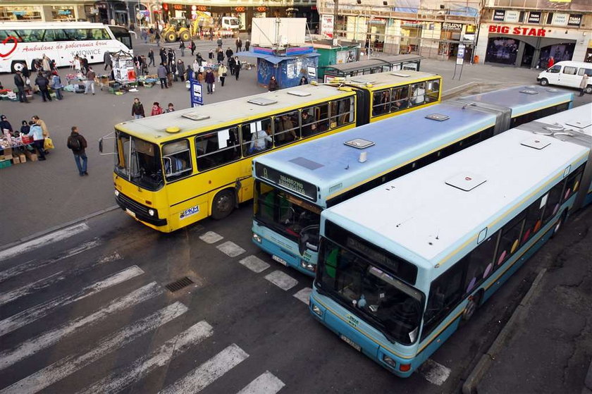 Autobusy kursują inaczej