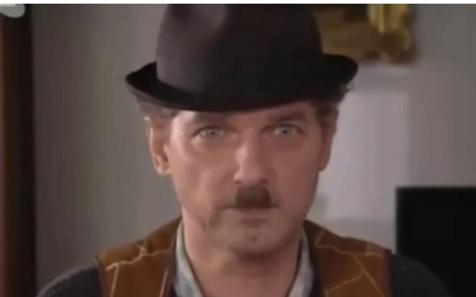 Manda u seriji "Selo gori, a baba se češlja"