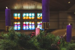 rozpoczyna się ważny czas w kościele katolickim. wierni czekają w skup