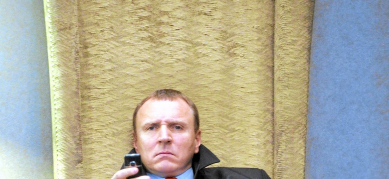 Kurski stracił prawo jazdy i oblał egzamin na... "du...relnym pytaniu"