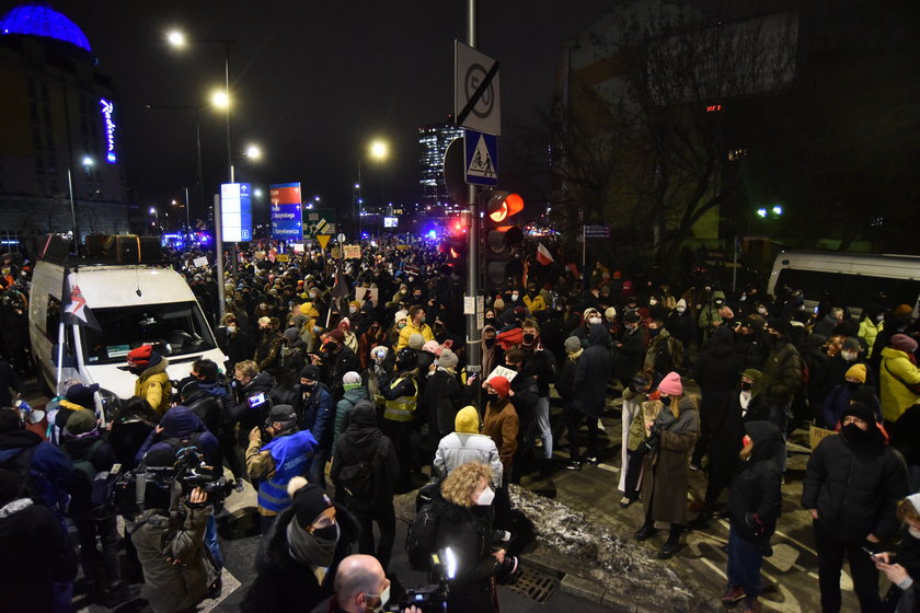 Trybunał Konstytucyjny opublikował uzasadnienie wyroku ws. aborcji. Protesty w Polsce