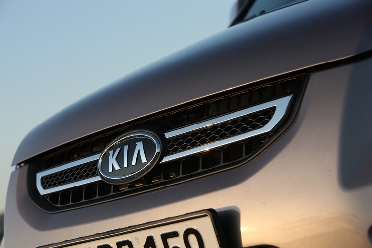 Nowa krata chłodnicy