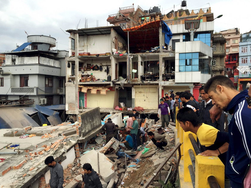 Ponad 3 tys. ofiar trzęsienia ziemi