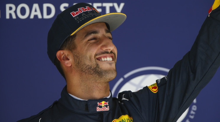 Ricciardo mindenkinek az arcára mosolyt csalt /Fotó: AFP