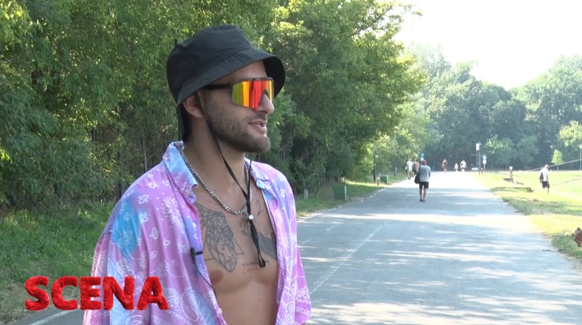 Majka pevača otvorila profil na sajtu za odrasle i progovorila o ulasku u Elitu 9