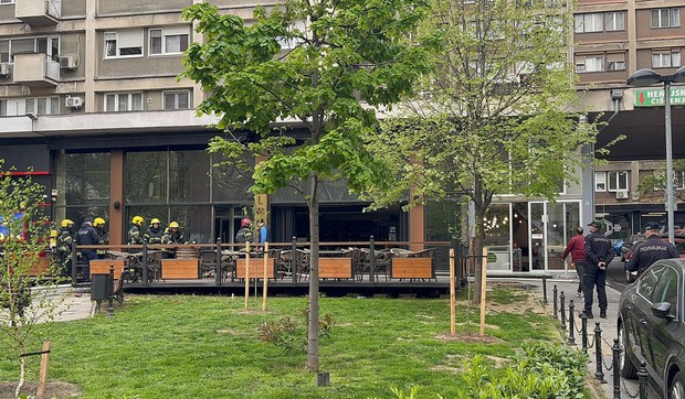 Ugašen požar u kafiću na Pliluli 