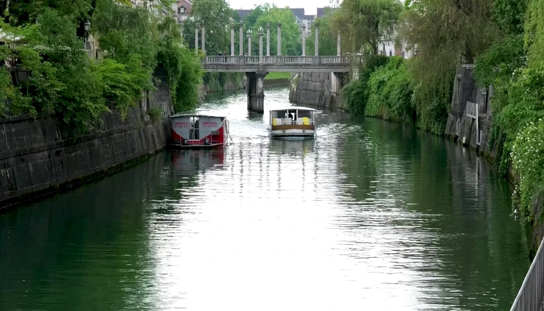Senida Hajdarpašić, Senidah, emisija "Metar moga sela"