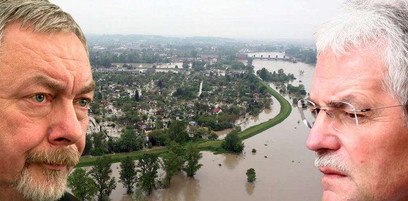 Oni się kłócą, a nas zalewa