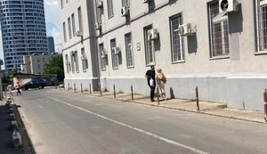 Kasper kod Mine u poseti