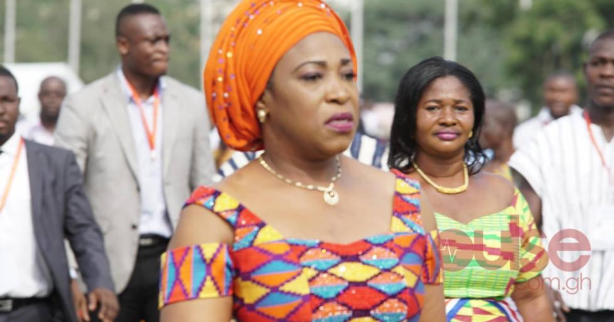 Ghana introduces premium passport services that allow processing within