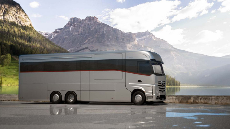 Dembell Motorhomes Land Yacht 2021