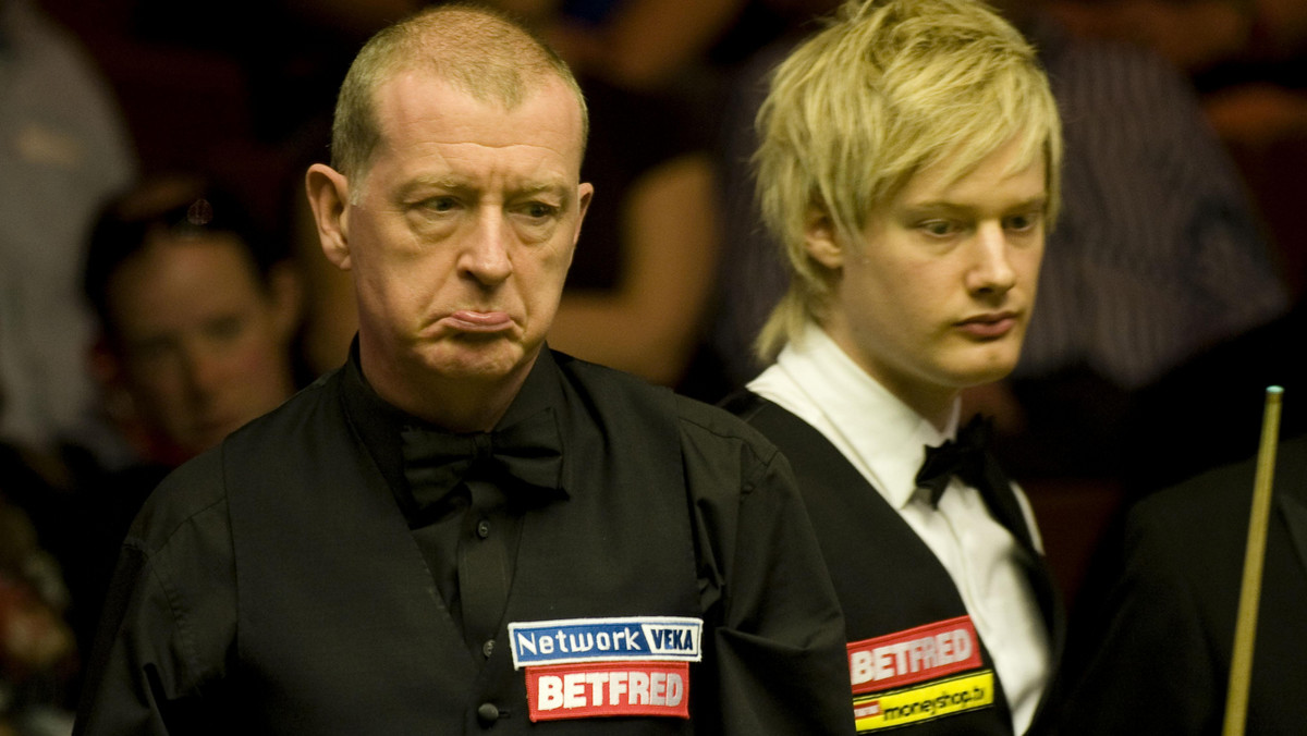 Neil Robertson prowadzi 12-4 po dwóch sesjach ćwierćfinałowego pojedynku ze Stevem Davisem. Australijczyk, który w poprzedniej rundzie, po dramatycznym i szaleńczym pościgu, pokonał Martina Goulda, jest tym samym o krok od drugiego z rzędu awansu do półfinału snookerowych mistrzostw świata.