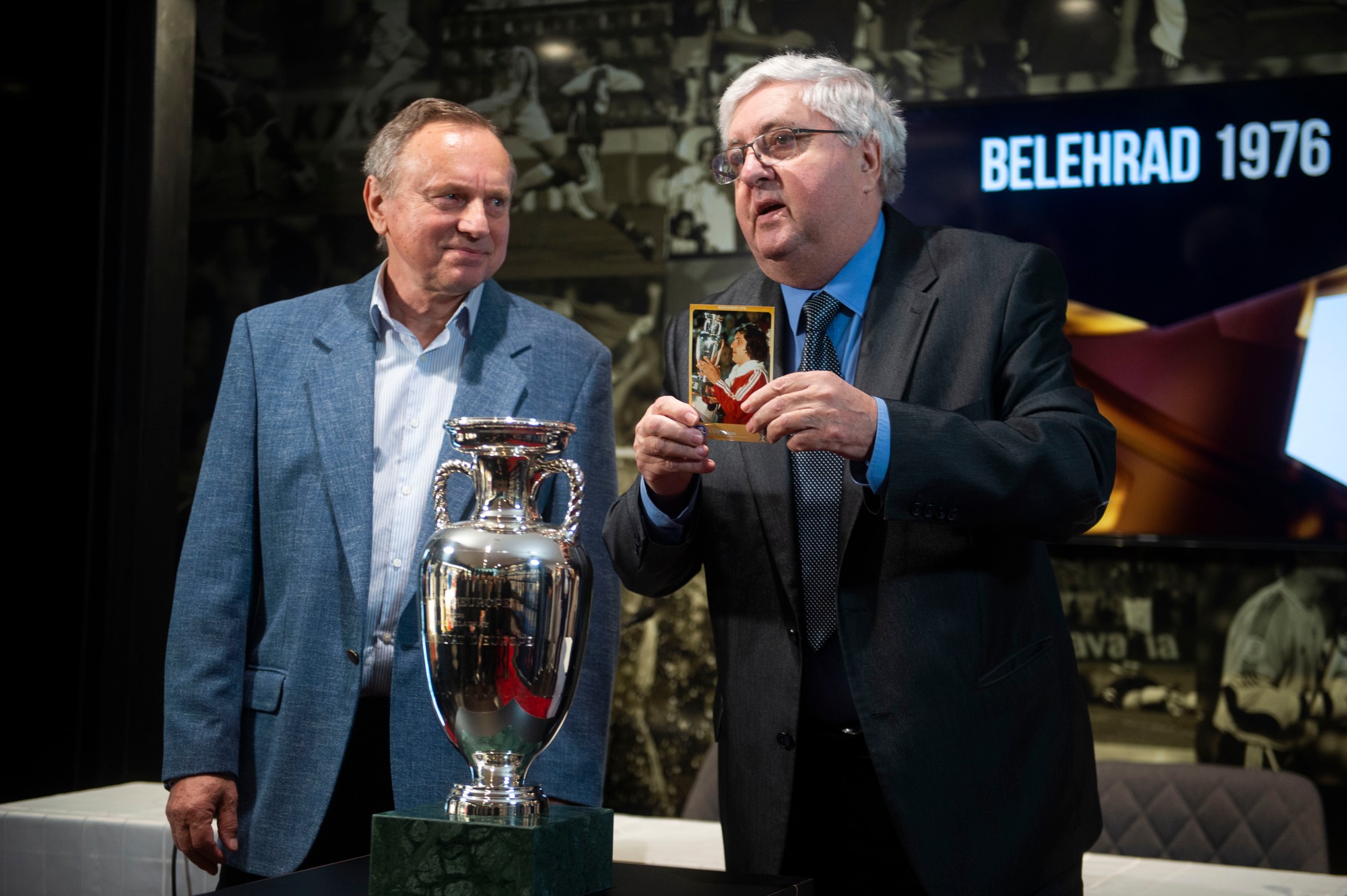 Bývalí futbaloví reprezentanti Československa vľavo Ján Švehlík  a Karol Dobiáš. 