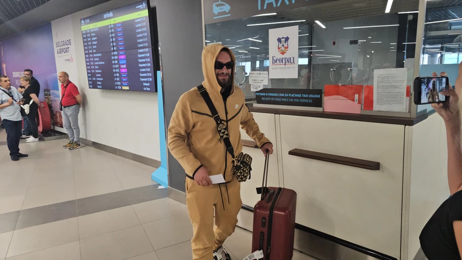 Poznati na aerodromu