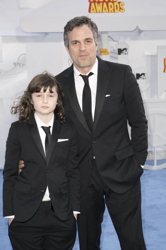 Mark Ruffalo z córką na gali MTV Movie Awards 2015