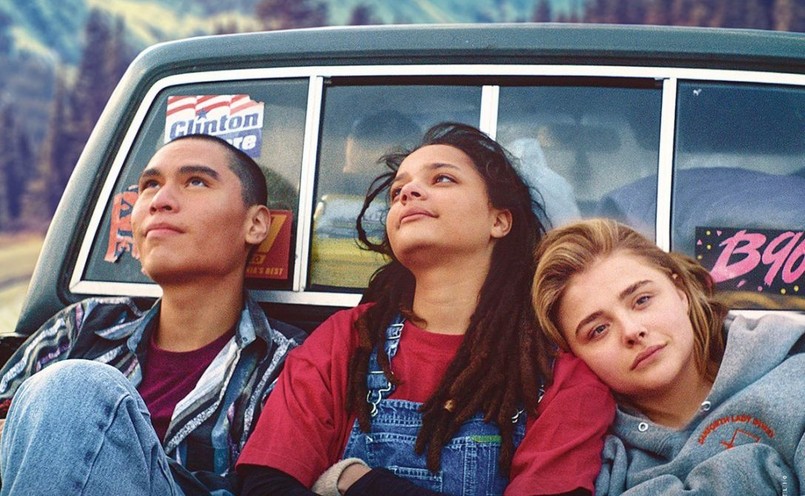 Forrest Goodluck, Sasha Lane i Chloë Grace Moretz