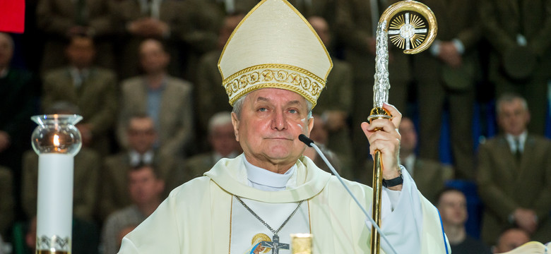 "Zabawa w chowanego". Biskup Edward Janiak udzieli święceń kapłańskich w kaliskiej katedrze