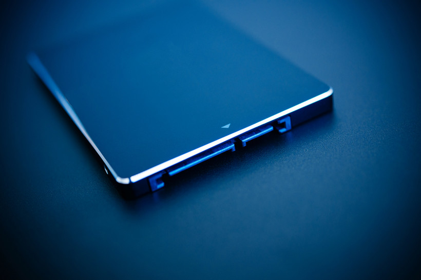 Wymiana twardego dysku na SSD w większości notebooków jest łatwa.