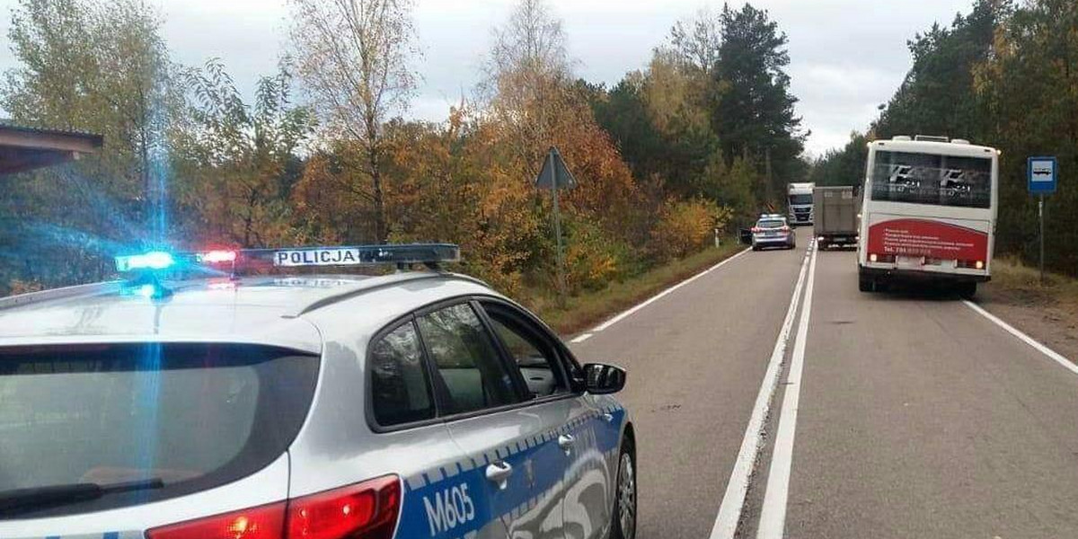 Groźny wypadek na Podlasiu. Ciężarówka potrąciła 16-latkę