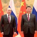 Wojna w Ukrainie trwa. Chiny korzystają i ściągają ropę z Rosji