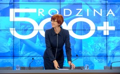 Część rodzin dostanie 'pomoc rzeczową', a nie pieniądze? Minister zdradza szczegóły programu 500 Plus