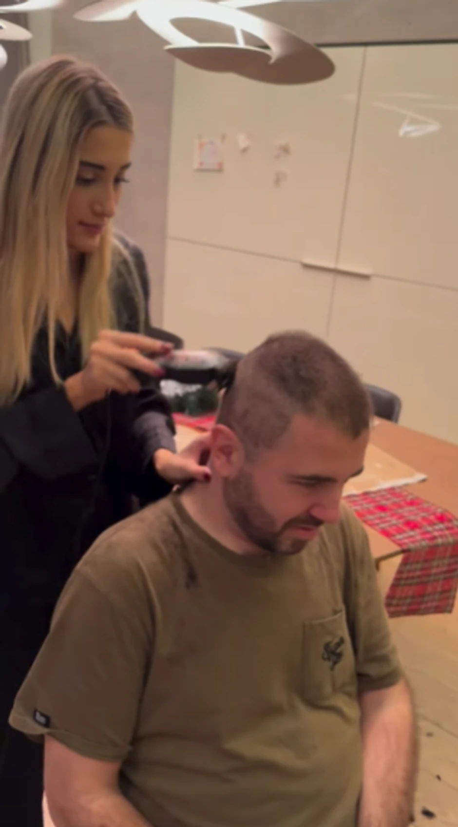 Ćedina ćerka šiša Acu Kosa