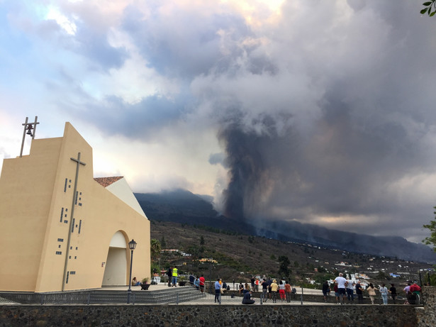 Erupcja wulkanu Cumbre Vieja na wyspie La Palma