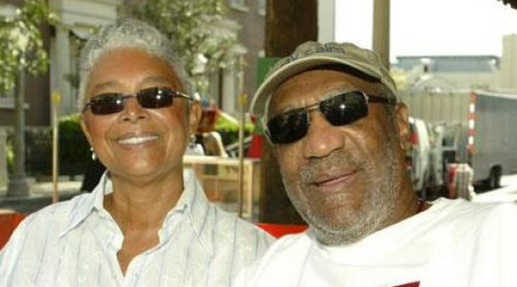 Felesége védi a molesztálós Cosby-t