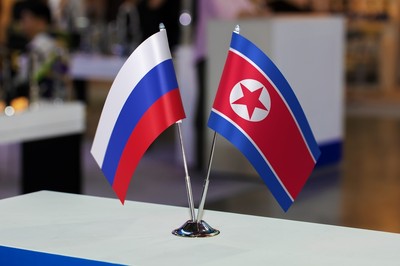 Korea Północna wysłała Rosji ponad 1000 kontenerów z bronią. Biały Dom udostępnił zdjęcia satelitarne