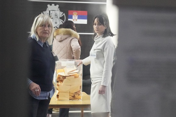 Izbori u Knjaževcu: Na jednom biračkom mestu danas se ponavlja glasanje