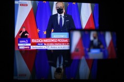 Niedzielski: Na zamkniętych stokach narciarskich nie można zjeżdżać na sankach