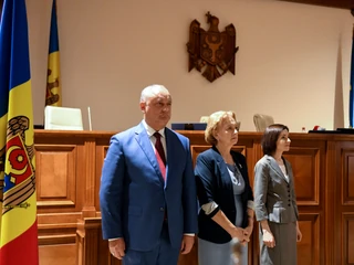 Usunięty prezydent Igor Dodon, szefowa parlamentu Zinaida Grecianii i premier Maia Sandu (zdjęcie z 8 czerwca)