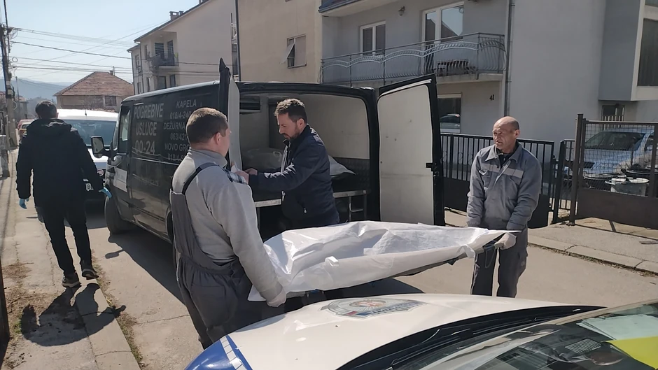 Tela muža i žene pronađena u stanu