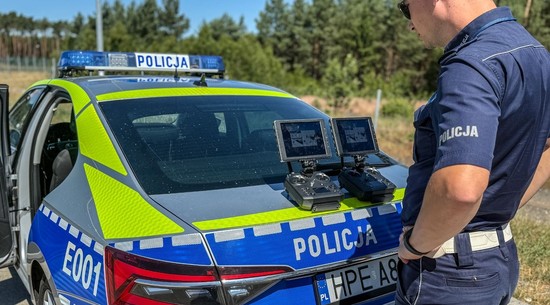 Od 8 sierpnia zmiany dla kierowców. Nie trzeba będzie wyprzedzać. Co mówi prawo?