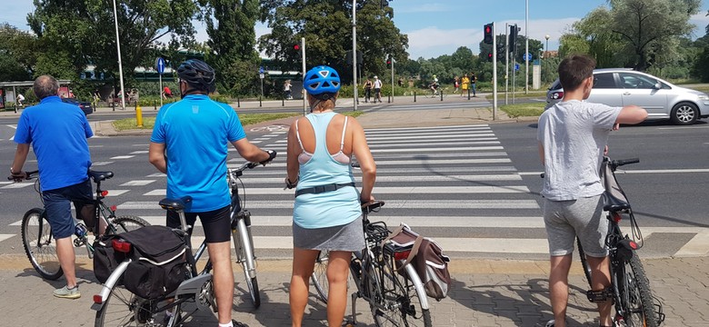 Siedem grzechów głównych rowerzystów i kierowców. "Potrzeba nam więcej zrozumienia na drodze"