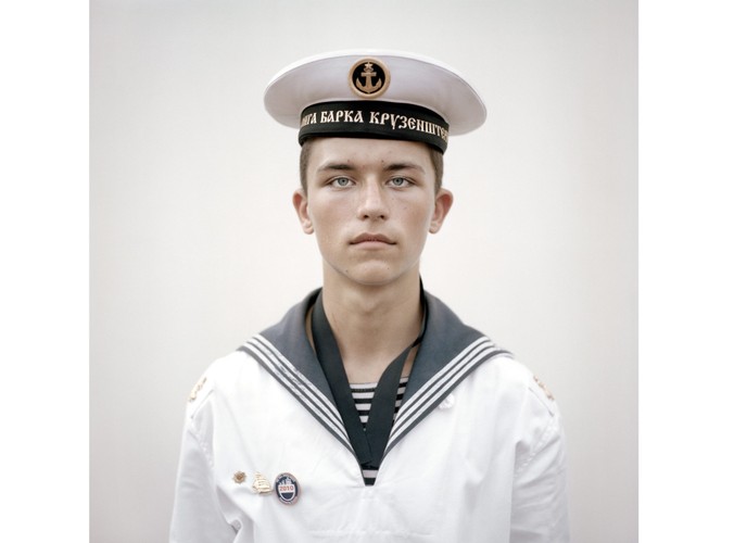 W kategorii 'portret - zdjęcie pojedyncze' drugie miejsce zajęło zdjęcie Joosta van den Broeka z agencji de Volkskrant. Przedstawia Kiryła Lewerskiego, kadeta z rosyjskiego żaglowca Kruzenshtern