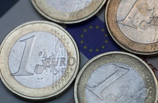 Szczyt UE: Bruksela chce przejąć część kompetencji narodowych ministerstw finansów