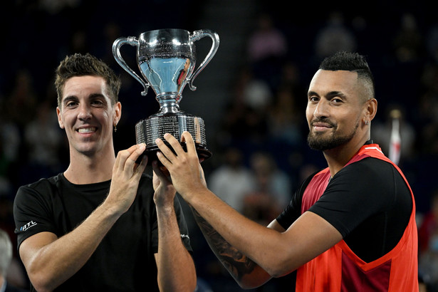 Thanasi Kokkinakis (L) i Nick Kyrgios (P)