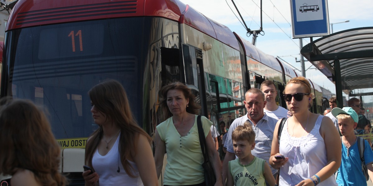 Tak pojedzie komunikacja w wakacje